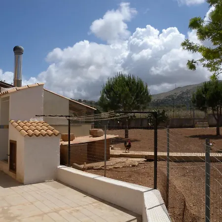 Lea クストナーチ